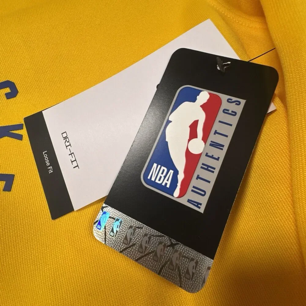 NWT Nike Dri Fit NBA Golden State Warriors Yellow Pullover Hoodie - Large